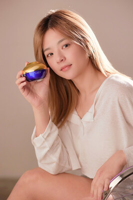 Melange Products Model Photo 01