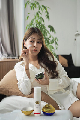 Melange Products Model Photo 02