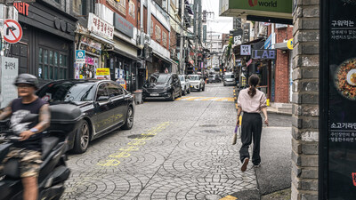 Curious Yellow Shield Pops Up Across The Streets of Seoul's Honda and Tawny Neighbourhoods