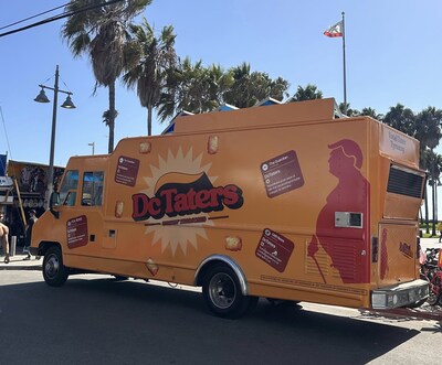 ADULT FILM STAR'S ANTI-TRUMP FOOD TRUCK ‘DICTATORS’ TAKES OVER LOS ANGELES
Photo Credit: Brandon Kwon