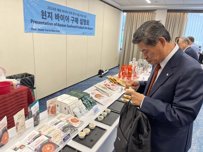 Tasting products of buyer