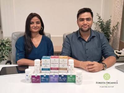 Foresta Organics Co-Founders Kirti Gajjali and Nishant Jhunjhunwala present the brand's premium Ayurvedic health supplements, including their top sellers like Lung Detox, Liver Detox, and Menz-X Health. The brand focuses on clean-label formulations aimed at supporting modern lifestyles through natural, preservative-free solutions.