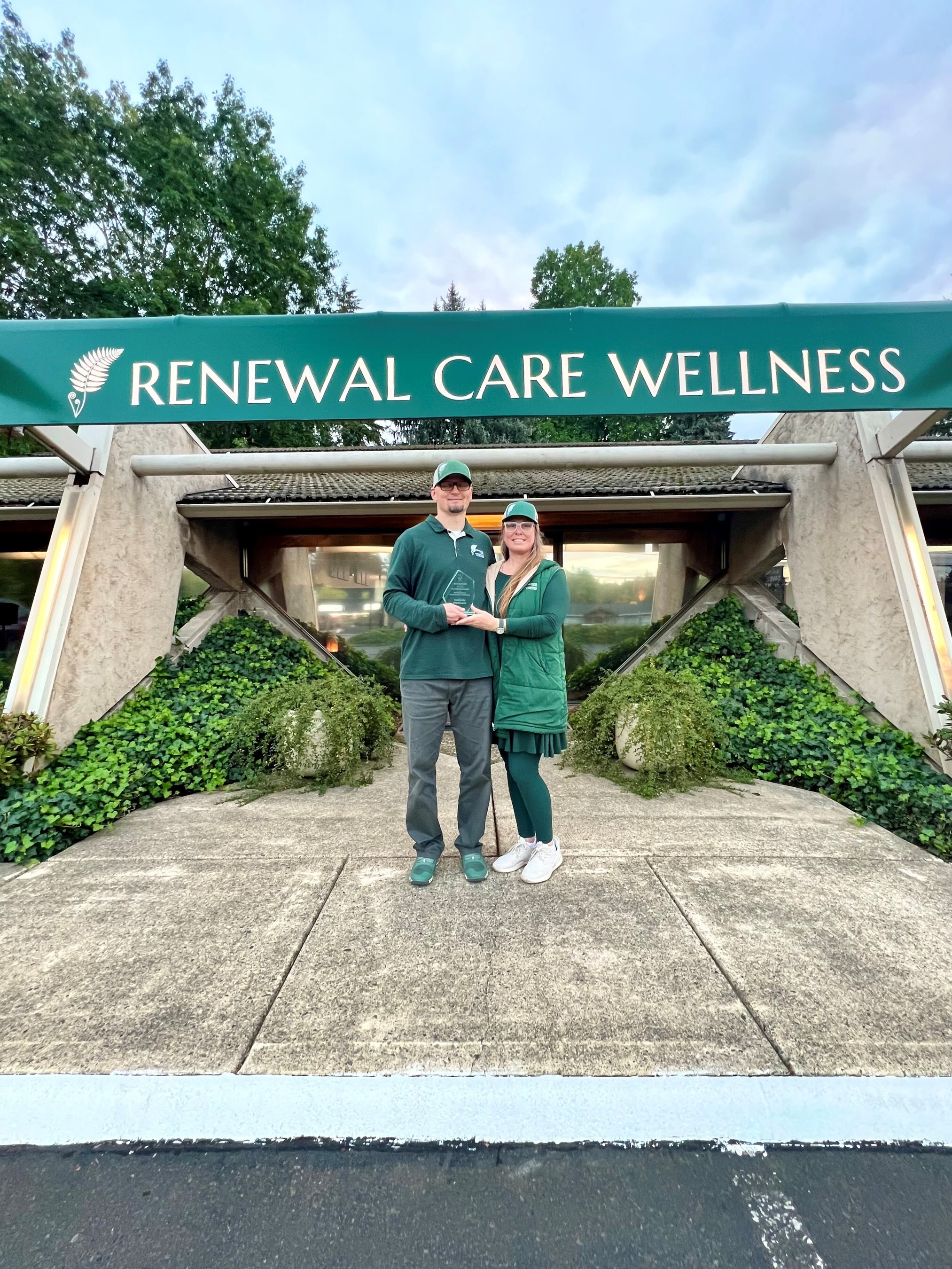 Renewal Care Hyperbarics &amp; Wellness Celebrated World Wellness Weekend and Being Voted the Top Platinum Award Winner for Best of Beaverton Holistic Wellness