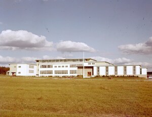 Amos residential school survivors, the Abitibiwinni First Nation Council and the Government of Canada mark the national historic significance of the Amos residential school under the Residential