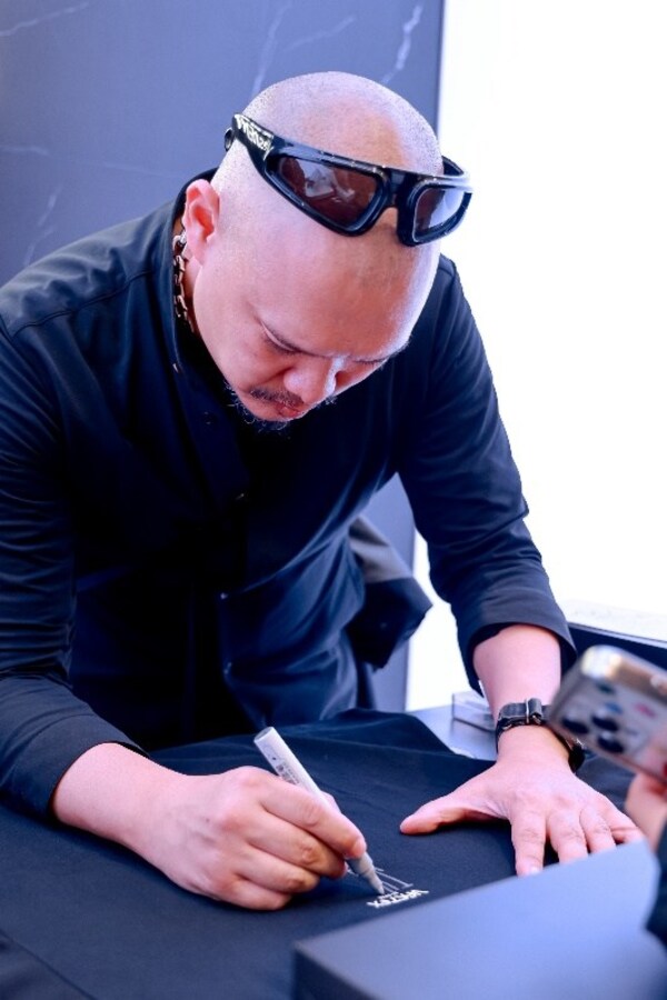 Unable to view the image, Please provide a valid URL.