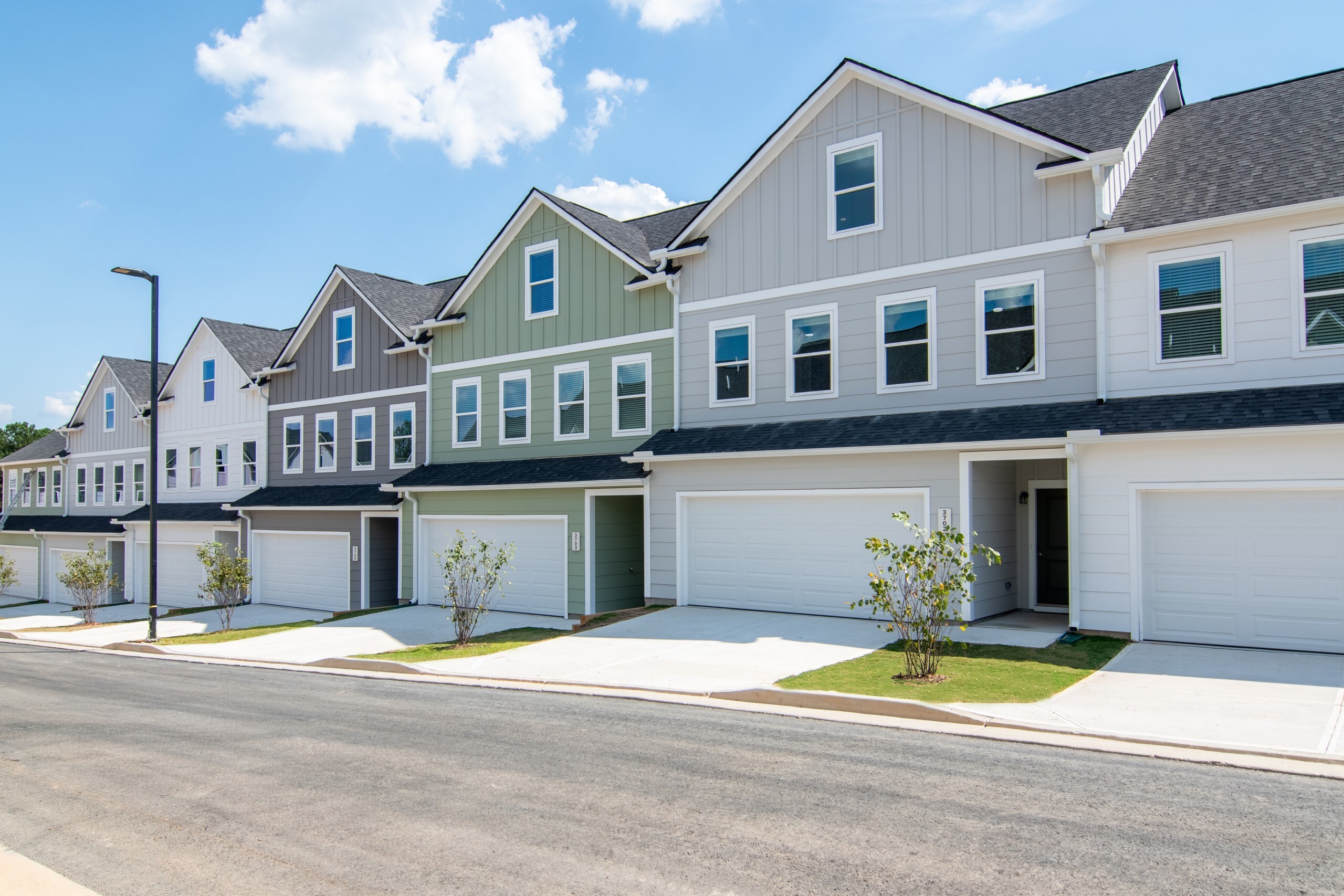 Greystar Celebrates Grand Opening of Summerwell Parkway Village