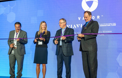 From left to right: Sameh Yamany, VIAVI CTO; Sarah Skaluba, Special Policy Advisor for Telecom Policy and the Innovation Fund, National Telecommunications and Information Administration (NTIA); Oleg Khaykin, VIAVI President and CEO; Mayor Kevin Hartke, City of Chandler at the VALOR Lab Grand Opening