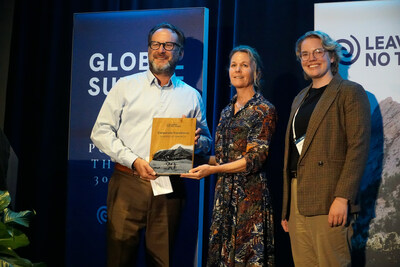 Leave No Trace honored Subaru of America, Inc. with its 2024 Corporate Excellence Award for the company’s work as a leader in corporate responsibility. Pictured left to right: Dave Adams, Regional Vice President for the Western Region of Subaru of America, Inc., Dana Watts, Executive Director of Leave No Trace, and Kirsten Anderson, Brand Partnerships and Experiential Marketing Specialist with Subaru of America, Inc. Photo credit: Leave No Trace