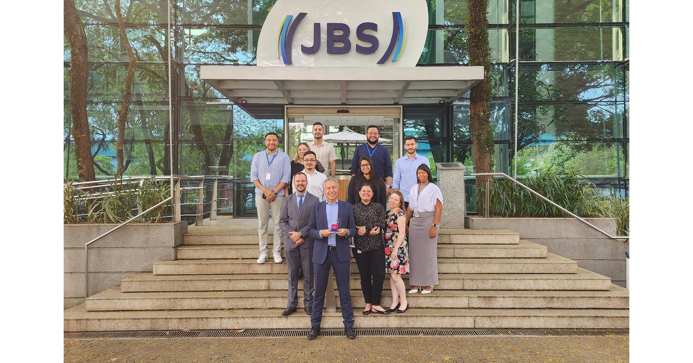 JBS gewinnt die Auszeichnung „Beste Compliance-Abteilung im Agrarsektor. JBS gewinnt die Auszeichnung „Beste Compliance-Abteilung im Agrarsektor.