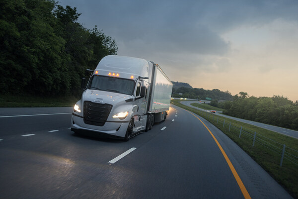 Freightliner, fabricante líder de camiones de servicio mediano y pesado y una división de Daimler Truck North America LLC (DTNA), presentó hoy la quinta generación del Cascadia.