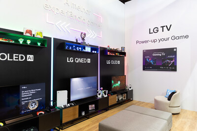 Smart TVs LG OLED evo AI C4 4K e LG QNED AI 4K na Game TV Zone da LG e Logitech G, na BGS 2024. Crédito: Divulgação LG