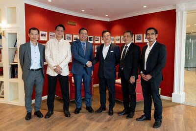 Representatives of DTI and BOI of the Philippines Visit HGC Global Communications Hong Kong Headquarter (PRNewsfoto/HGC Global Communications Limited (HGC))