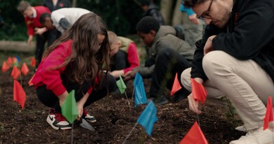 London is expanding urban green areas engaging children in tree planting