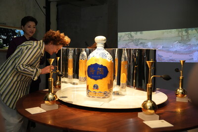 Guests immersed in the Silk Road Fenjiu Exhibit