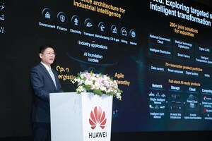 Li Peng, hlavný viceprezident spoločnosti a prezident predaja a služieb IKT Huawei, predniesol na Huawei GITEX 2024 prejav na tému: Spoločná prosperita v inteligentnej ére