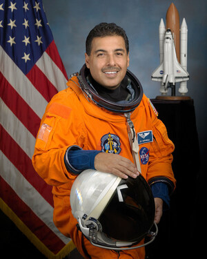 NASA Astronaut José Hernández Joins Inaugural Zero-G Astronaut Experience at Kennedy Space Center