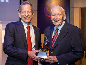 F. William Studier receives the 2024 Merkin Prize in ceremony at the Broad Institute for developing technology used to produce millions of doses of COVID-19 vaccines