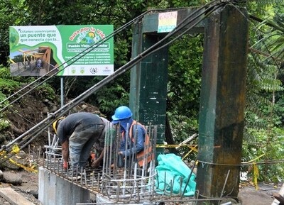 Figure 7 – New Montclar walking bridge under construction. (CNW Group/Libero Copper & Gold Corporation)