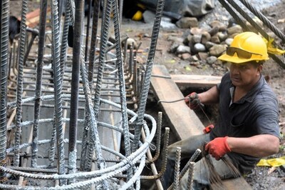 Figure 7 – New Montclar walking bridge under construction. (CNW Group/Libero Copper & Gold Corporation)