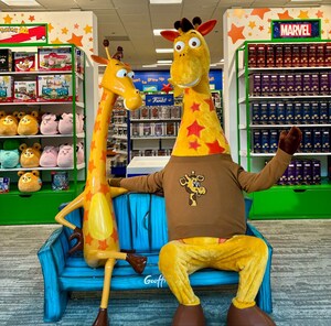 Bonobos and Toys"R"Us® Unveil First-Ever Brand Collaboration Featuring Geoffrey the Giraffe