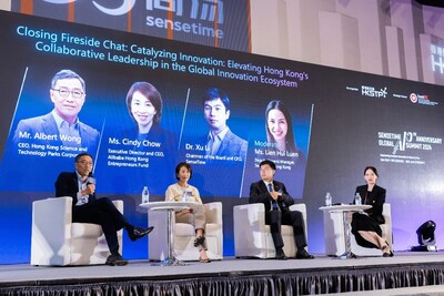 (From left to right) Mr. Albert Wong, CEO, Hong Kong Science and Technology Parks Corporation; Ms. Cindy Chow, Executive Director and CEO, Alibaba Hong Kong Entrepreneurs Fund; Dr. Xu Li, Chairman of the Board and CEO of SenseTime; Ms. Lien Hui Luen, Deputy General Manager, SenseTime Hong Kong.