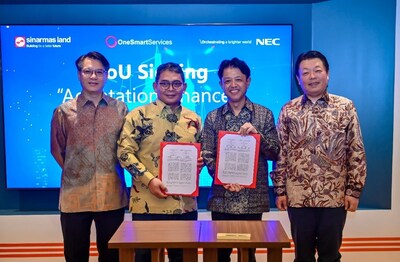 Irvan Yasni, CEO of Technology Advisory & Business at Sinar Mas Land (second from the left), together with Joji Yamamoto, President Director of NEC Indonesia (second from the right), signs a Memorandum of Understanding to initiate a joint study on Adaptation Finance in Indonesia, witnessed by Mulyawan Gani, Chief Transformation & Data Officer of Sinar Mas Land (far left), and Yutaka Ukegawa, Corporate Executive Vice President of NEC Corporation (far right).