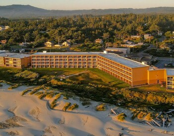 Driftwood Shores Resort & Conference Center