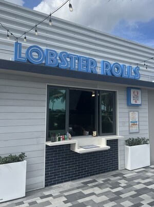 Mason's Famous Lobster Rolls Launches New Kiosk at Fort Lauderdale's Marina Village at Bahia Mar