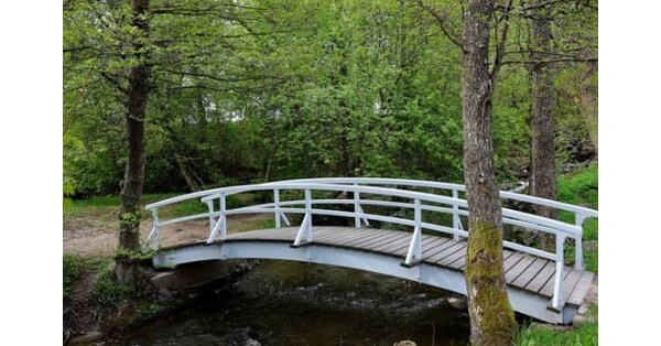 Alummikon Stairs Offers Premium Aluminum Above-Ground Walkways and Bridges