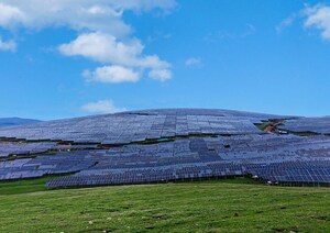 Trinasolar entrega mais de 1 GW de módulos da série Vertex N 720W para o projeto fotovoltaico Plateau