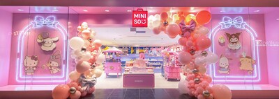 Le nouveau magasin de la collection IP de MINISO au Eaton Centre, Toronto