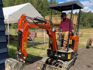 The AHM AX-15 Mini Excavator, When High Performance and Affordability Come Hand In Hand