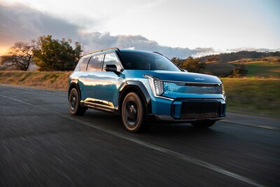 2024 Kia EV9 Awarded “Top Pick: 3-Row Electric SUV” By Cars.com