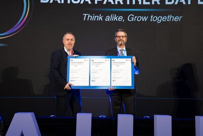 Pasquale Totaro, General Manager of Dahua Italy, receiving the ISO/IEC27001, ISO/IEC 27701 and CSA STAR Certificates from Francesco Galli, Client Manager at BSI Italy (PRNewsfoto/Dahua Technology)