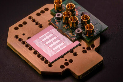 Processeur quantique au silicium de Photonic (Groupe CNW/TELUS Communications Inc.)