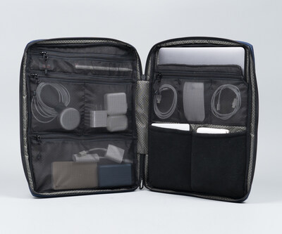 Transparent & padded interior pockets + built-in padded laptop sleeve (size: Large)