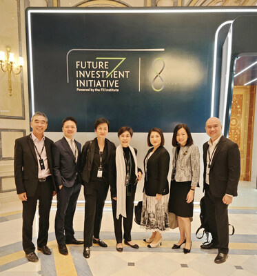 恒生銀行執行董事兼行政總裁施穎茵偕同恒生投資及恒生指數公司的管理層，參與由香港特別行政區政府財政司司長陳茂波率領的代表團訪問沙特阿拉伯，突顯了恒生致力在該地區開拓商機。