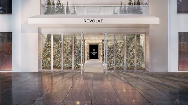 REVOLVE GROUP ANNOUNCES EXCLUSIVE HOLIDAY SHOP AT THE GROVE IN LOS ANGELES