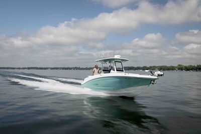 Hurricane Boats redefines category with its brand-new 24CC Center Console. Punching well above its weight class with features, ride and functionality for a 24-foot boat, the Hurricane 24CC was designed from the ground-up as a family-friendly boat that is equally in its element as a platform for fishing, tow sports or day cruising.