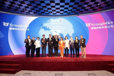 Acting Financial Secretary of Hong Kong SAR Mr. Michael Wong (fourth left), with the management of Synagistics and HK Acquisition Corporation during the listing ceremony to mark the successful public debut of Synagistics Limited.