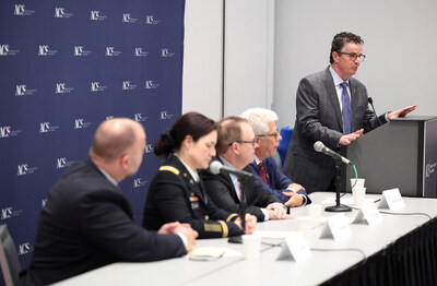 Moderator Jeffrey Kerby, MD, PhD, FACS, chair of the ACS Committee on Trauma with panelists (from left) Michael Person, MD, FACS; Jennifer Gurney, MD, FACS; Peter E. Fischer, MD, FACS; and John B. Holcomb, MD, FACS.