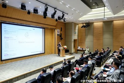 Unable to view the image, Please provide a valid URL.