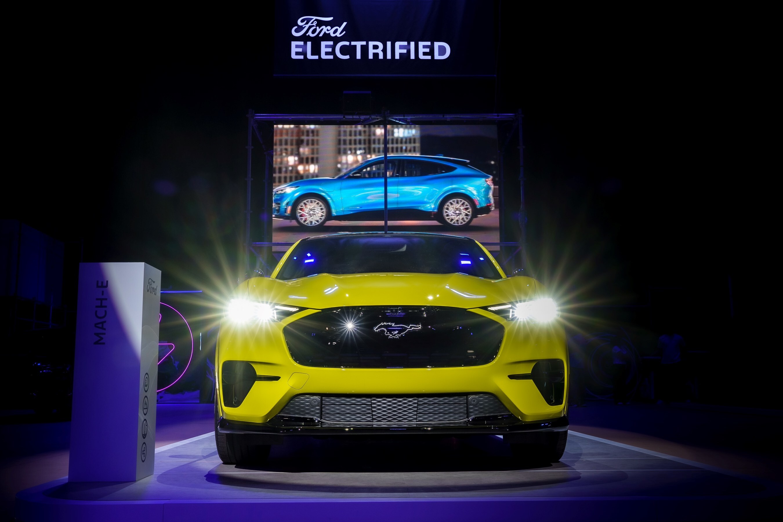 Ford's Winning Lineup Fuels Record Sales in the Middle East; Sets Stage for Electrified Future