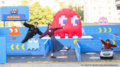 領展旗下七大商場冬日攜手呈獻PAC-MAN聖誕樂園，其中樂富廣場展開「PAC-MAN賽車大激鬥」，讓大人及小朋友共度充滿歡樂的聖誕節。
