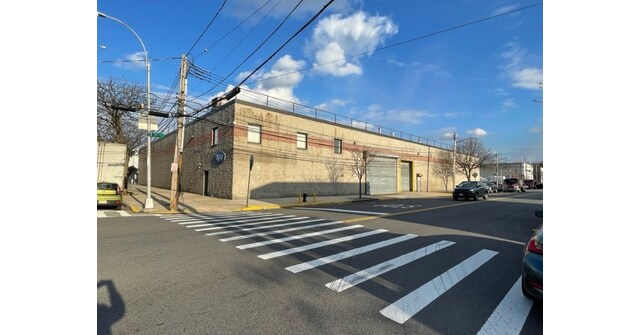 Seagis Property Group Acquires 25,000 SF Warehouse in Queens, NY