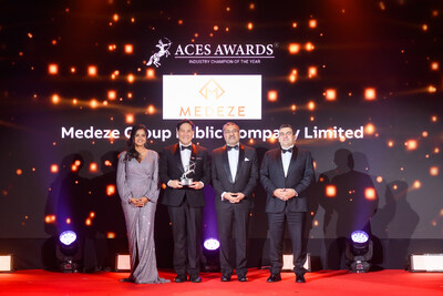 Dr. Veerapol Khemarangsan, Chief Executive Officer of Medeze Group Public Company Limited (second from left), proudly accepts the prestigious Industry Champions of the Year award at the ACES Awards 2024 ceremony. Presenting the trophy are Dr. Shanggari Balakrishnan, President of the ACES Awards (far left); Mr. Hemant Batra, Honorary President of the ACES Awards (second from right); and Mr. Luis Bueno Nieto, Advisor to the ACES Council (far right).