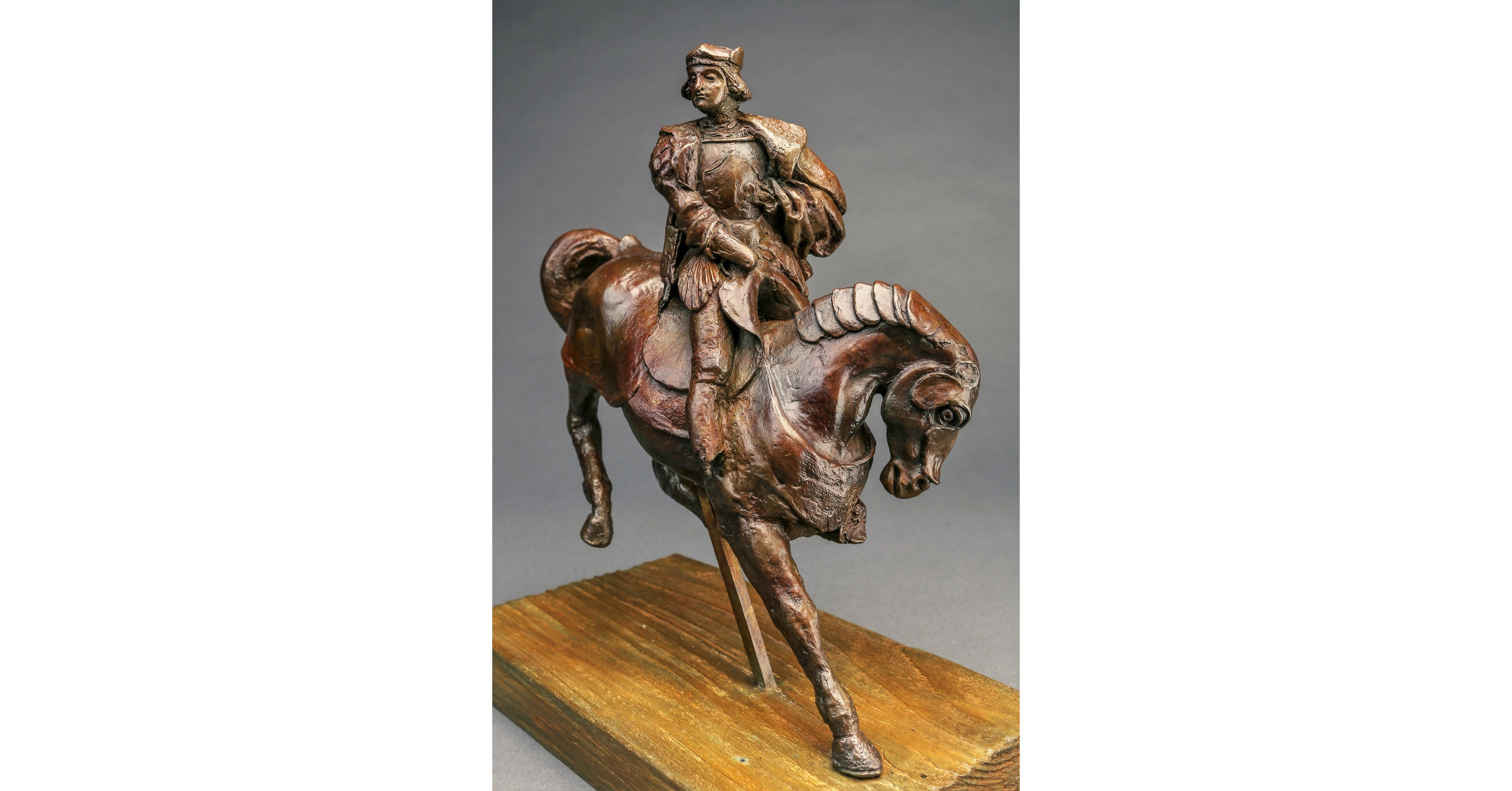 Leonardo da Vinci Sculpture For Sale