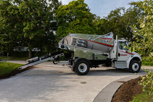 CANAMERICAN STONE SPREADER LAUNCHES THE CUB: A COMPACT STONE SPREADER BUILT FOR TIGHT SPACES