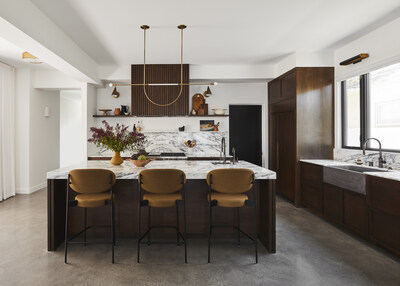 Linette Dai’s winning project brings a modern, earthy elegance to kitchen design. She describes the kitchen as, “tall, dark, and handsome with a touch of character for an everyday elegance.” Dai’s project artfully combines global influences, merging elements of European pop modernism with Eastern Zen minimalism for a serene yet striking look.