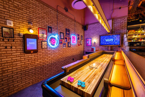 Electric Shuffle Brings High-Tech Shuffleboard, Elevated Dining, and Craft Cocktails to Chicago's River North